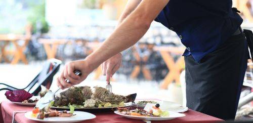 Restaurantes no Brasil: desafios recentes e perspectivas para 2025 Restaurantes no Brasil: desafios recentes e perspectivas para 2025