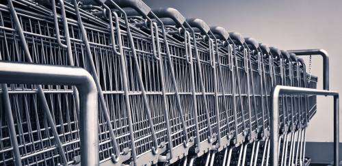 Vendas reais de supermercados paulistas devem saltar 1,45% em 2021 Vendas reais de supermercados paulistas devem saltar 1,45% em 2021