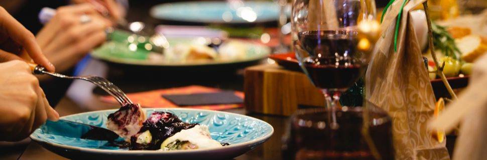 Vendas em bares e restaurantes recuam 3,7% em junho, aponta Abrasel