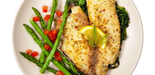 Livro de receitas da FAO ajuda a conhecer, cozinhar e consumir peixe