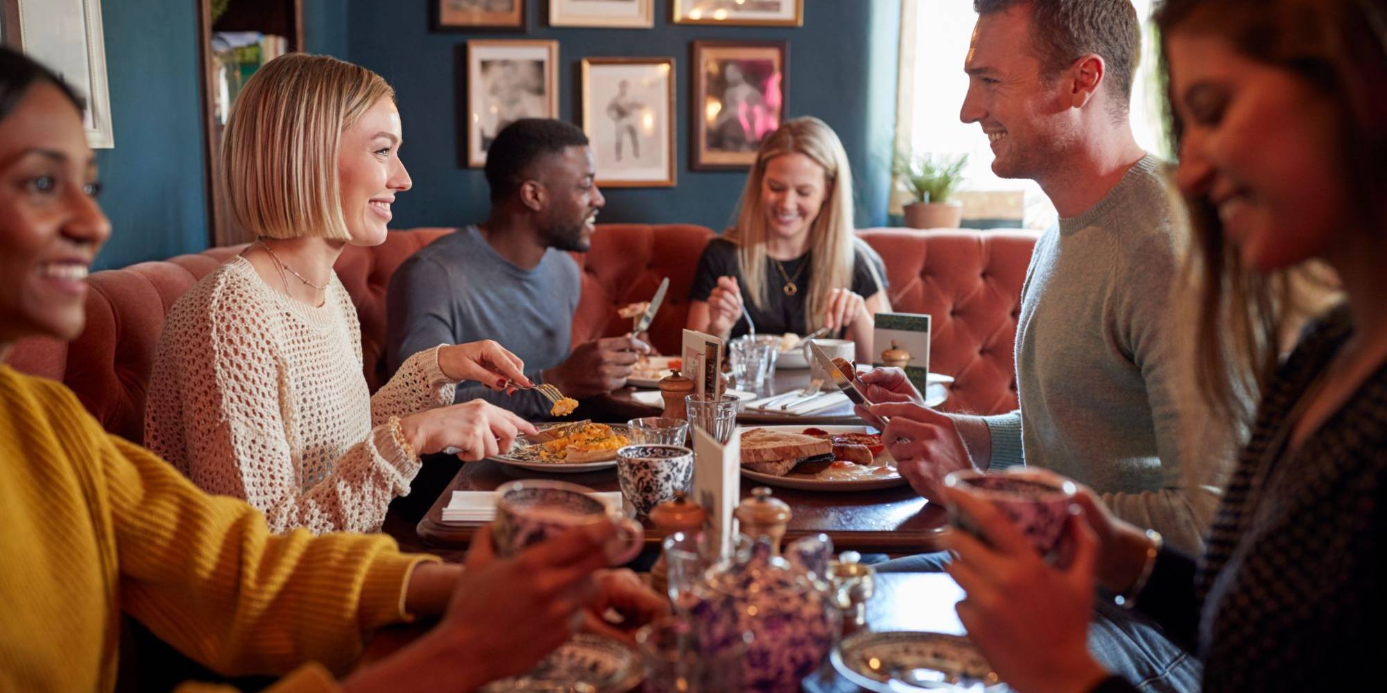 Consumidor troca delivery pelo sensorial no food service