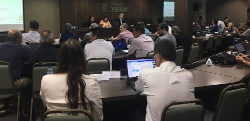 A regulamentação da pesca de cardume associado