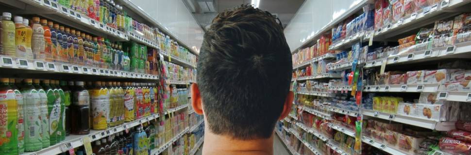 Brasileiros compram mais perecíveis; atacarejo segue em ascensão