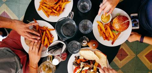 Consumo fora do lar no mundo ainda não atinge nível pré-pandemia