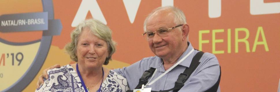 Fenacam '19 premia membros do setor