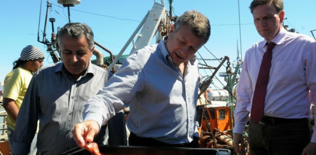 Entenda a polêmica sobre os camarões argentinos