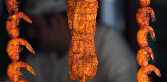 >Mercado inglês inova e lança espetinho para comer na rua Mercado inglês inova e lança espetinho para comer na rua