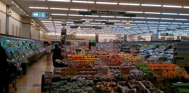 Varejo faz lição de casa e se prepara para 2014