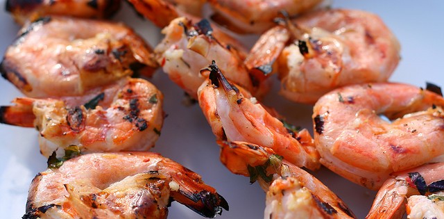 >Problemas com a licença ambiental derrubam produção de camarão na Bahia Problemas com a licença ambiental derrubam produção de camarão na Bahia