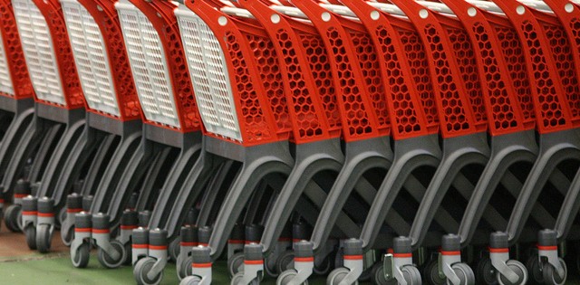 Vendas no varejo crescem 0,2% em fevereiro, diz IBGE